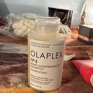 OLAPLEX No.4 Bond Maintenance Shampoo - White Bottle